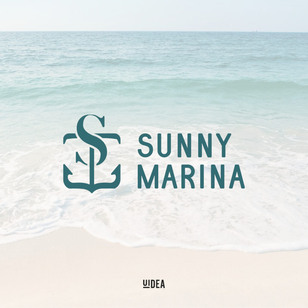 Projekt graficzny logo Sunny Marina na tle morza
